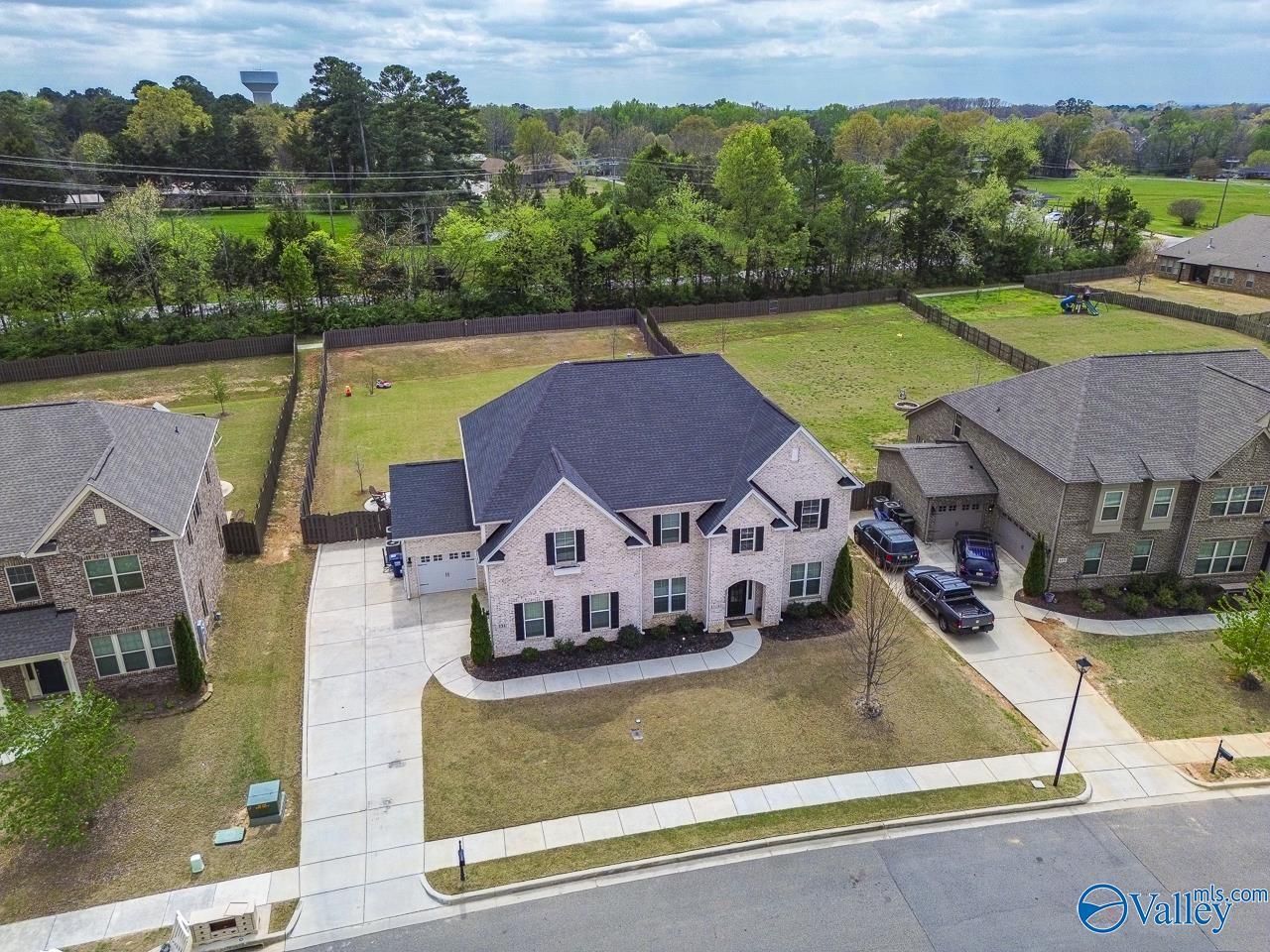 131 Secretariat Place, Madison, AL 35756 Main Photo