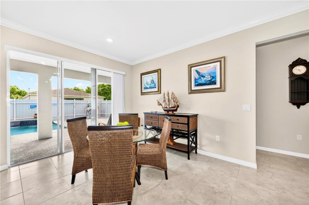 8236 100th Avenue, Vero Beach, FL 32967 Photo