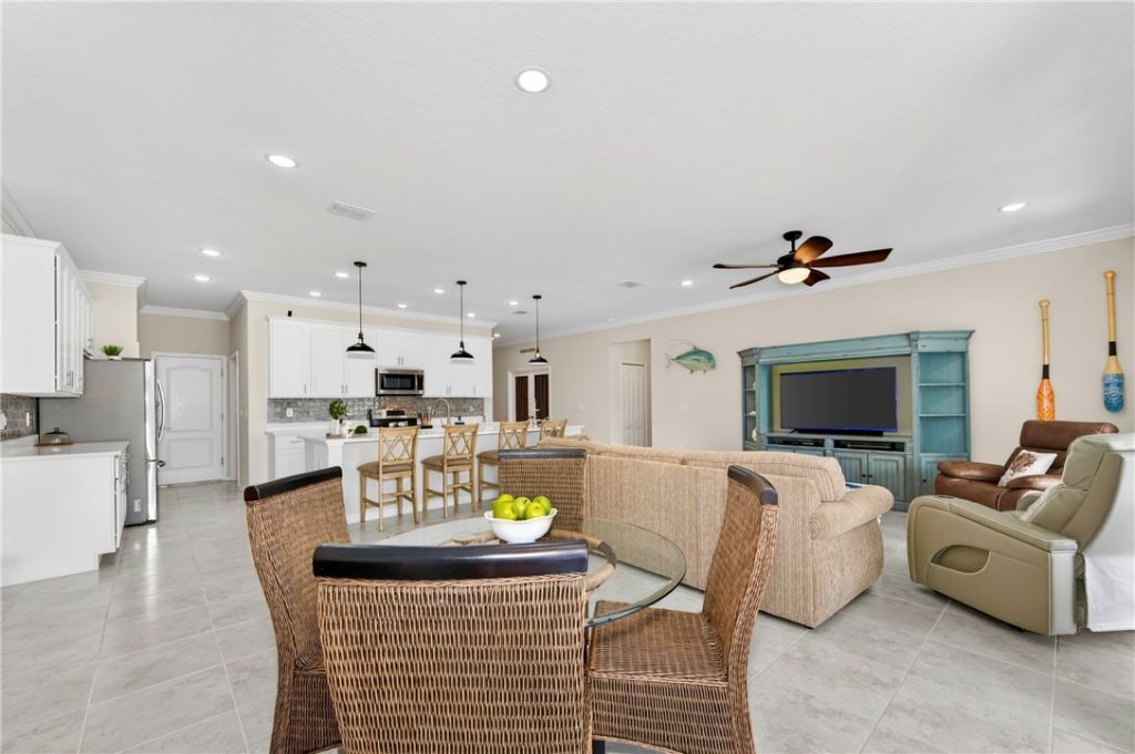 8236 100th Avenue, Vero Beach, FL 32967 Photo