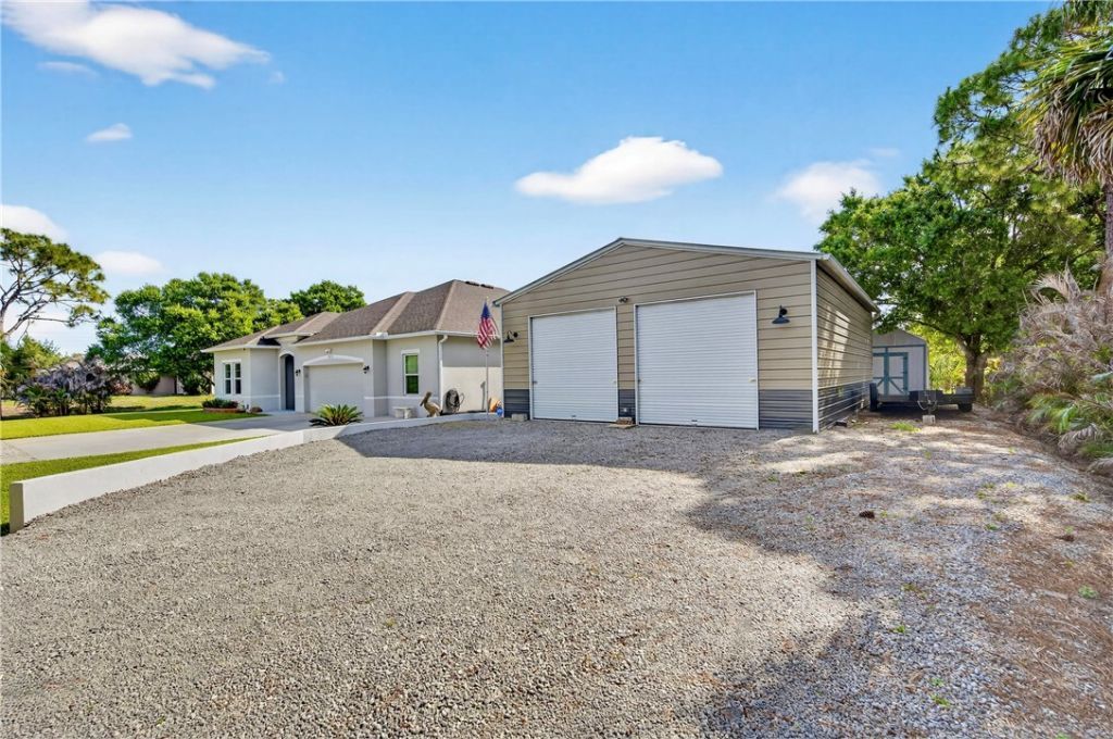 8236 100th Avenue, Vero Beach, FL 32967 Photo