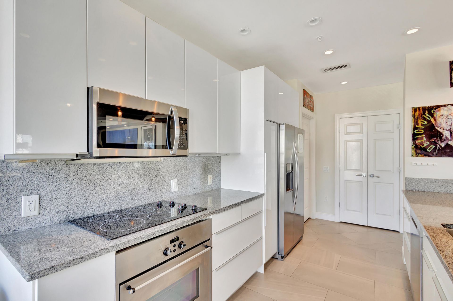 410 Evernia Street, Unit 801, West Palm Beach, FL 33401 Photo