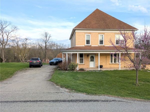 220 Overholt Dr, Scottdale, PA 15683