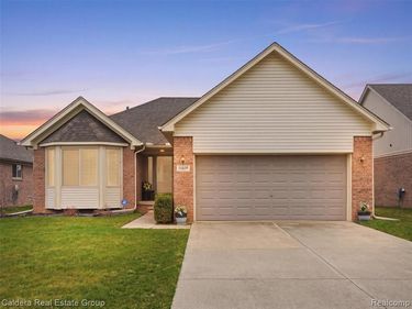 15605 Cucci Drive, Clinton Twp, MI 48038