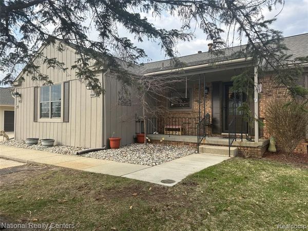 12047 Shenandoah Drive, Green Oak Twp, MI 48178