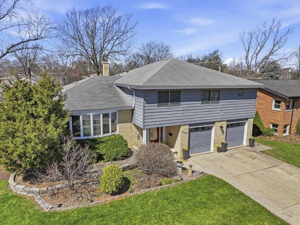 602 S Edward Street , Mount Prospect, IL 60056