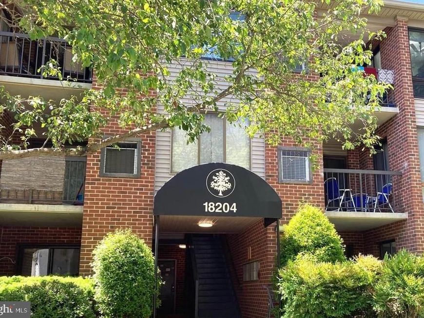 18204 Swiss Circle, Unit 3-102, Germantown, MD 20874 Main Photo