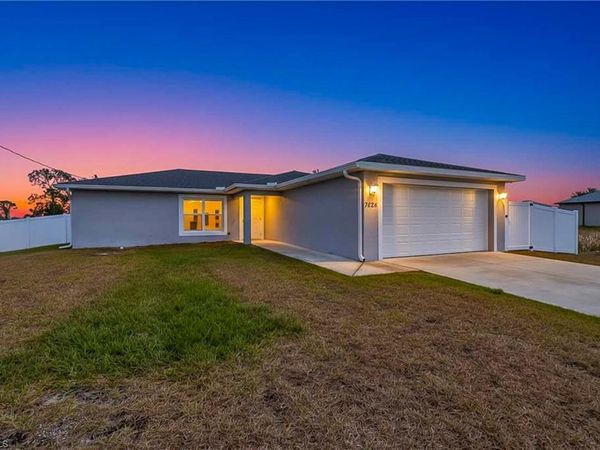 7024 Hero CIR , LABELLE, FL 33935