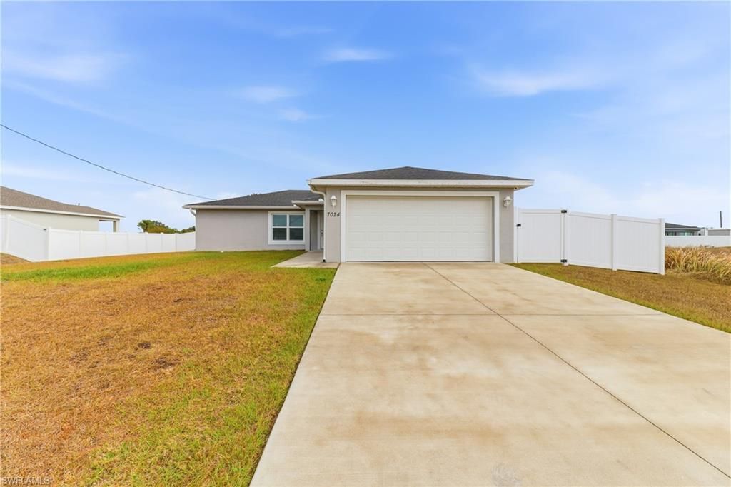 7024 Hero Cir , Labelle, FL 33935 Photo