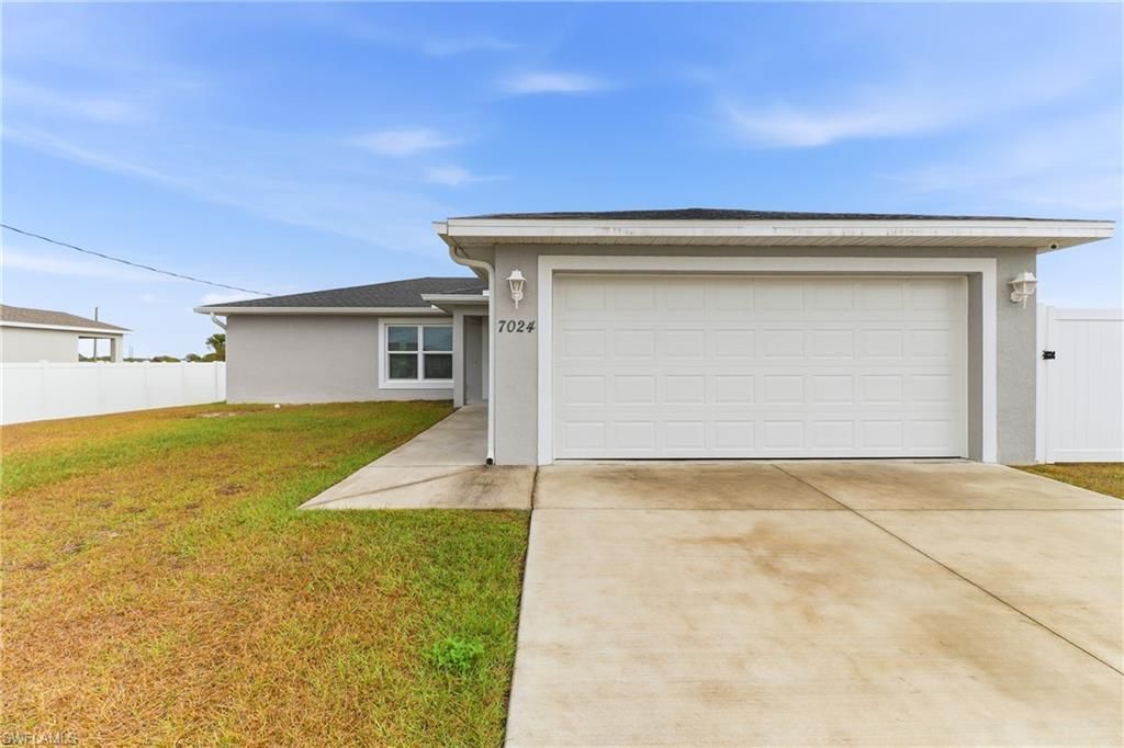 7024 Hero Cir , Labelle, FL 33935 Photo