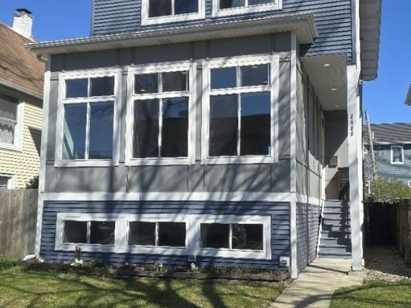 4406 W Wilson Avenue , Chicago, IL 60630