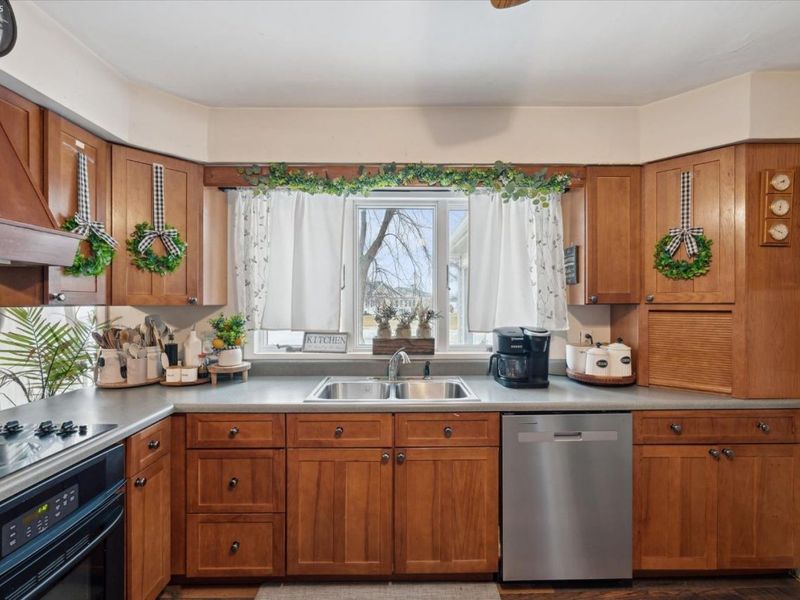 4889 N SR 2, Oak Harbor, OH 43449 Photo 12