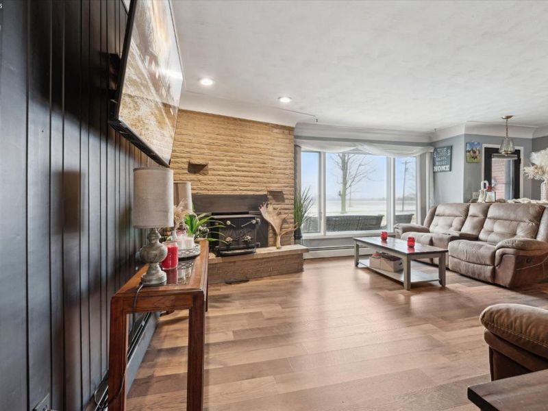 4889 N SR 2, Oak Harbor, OH 43449 Photo 5