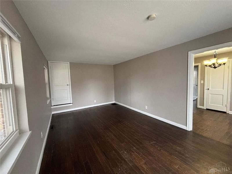 337 E Dorothy Lane, Kettering, OH 45419 Photo 2