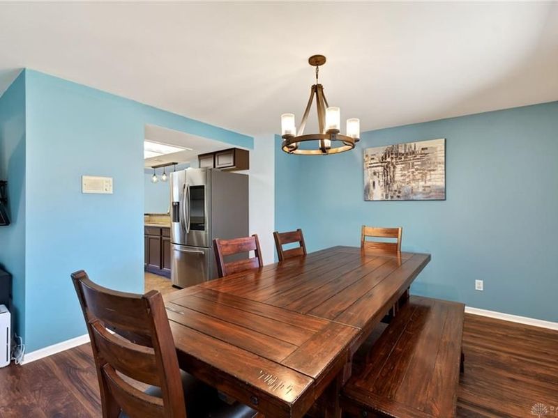 689 Chipplegate Drive, Centerville, OH 45459 Photo 14