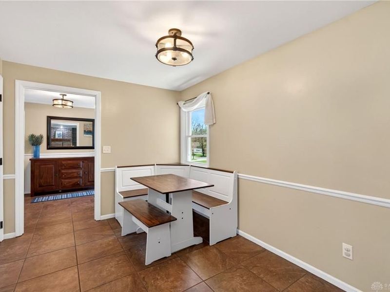 689 Chipplegate Drive, Centerville, OH 45459 Photo 16