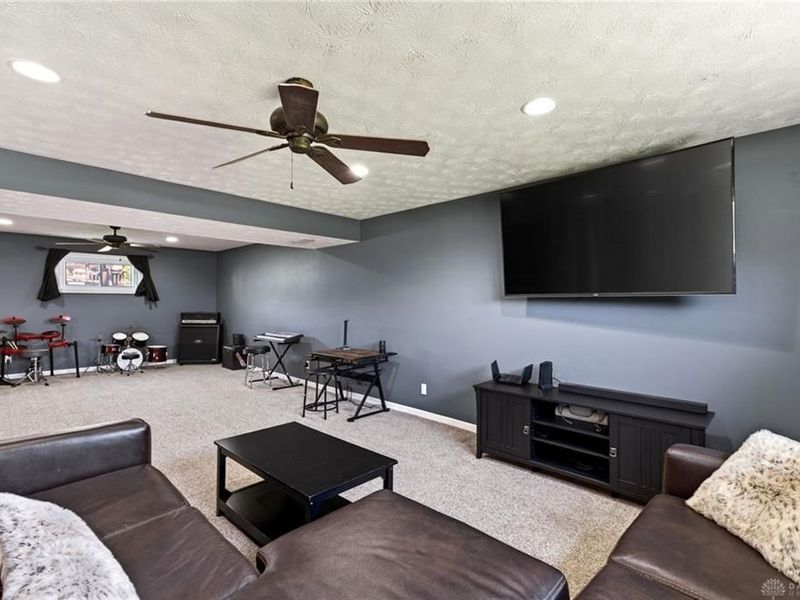 689 Chipplegate Drive, Centerville, OH 45459 Photo 34