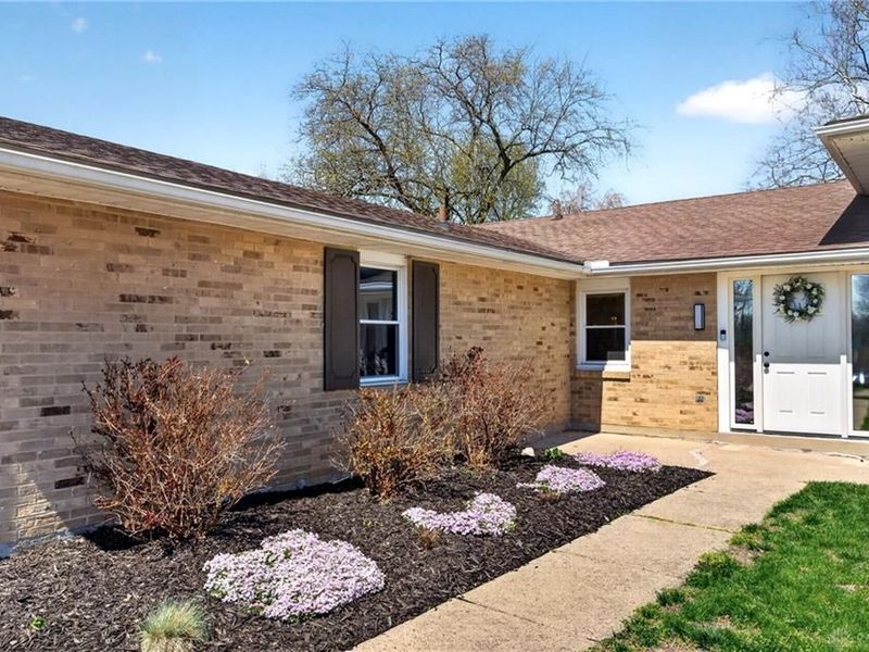 689 Chipplegate Drive, Centerville, OH 45459 Photo 4