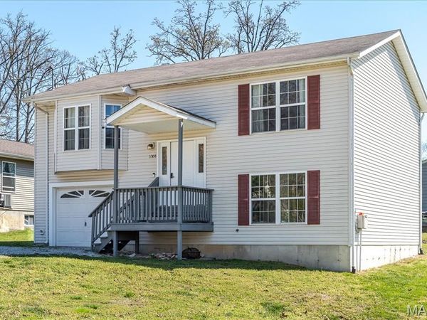 1308 Wildwood Drive, St Clair, MO 63077