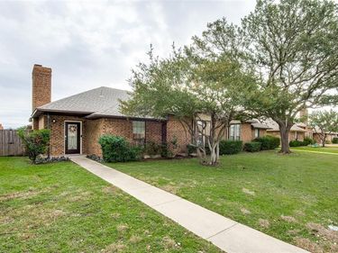 3915 Saint Christopher Lane, Dallas, TX 75287