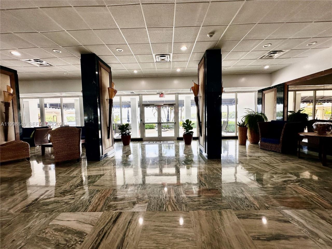 500 Bayview Dr, Unit 717, Sunny Isles Beach, FL 33160 Photo