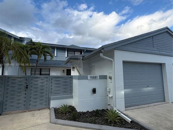 9881 NW 52nd Ter, Unit 9881, Doral, FL 33178