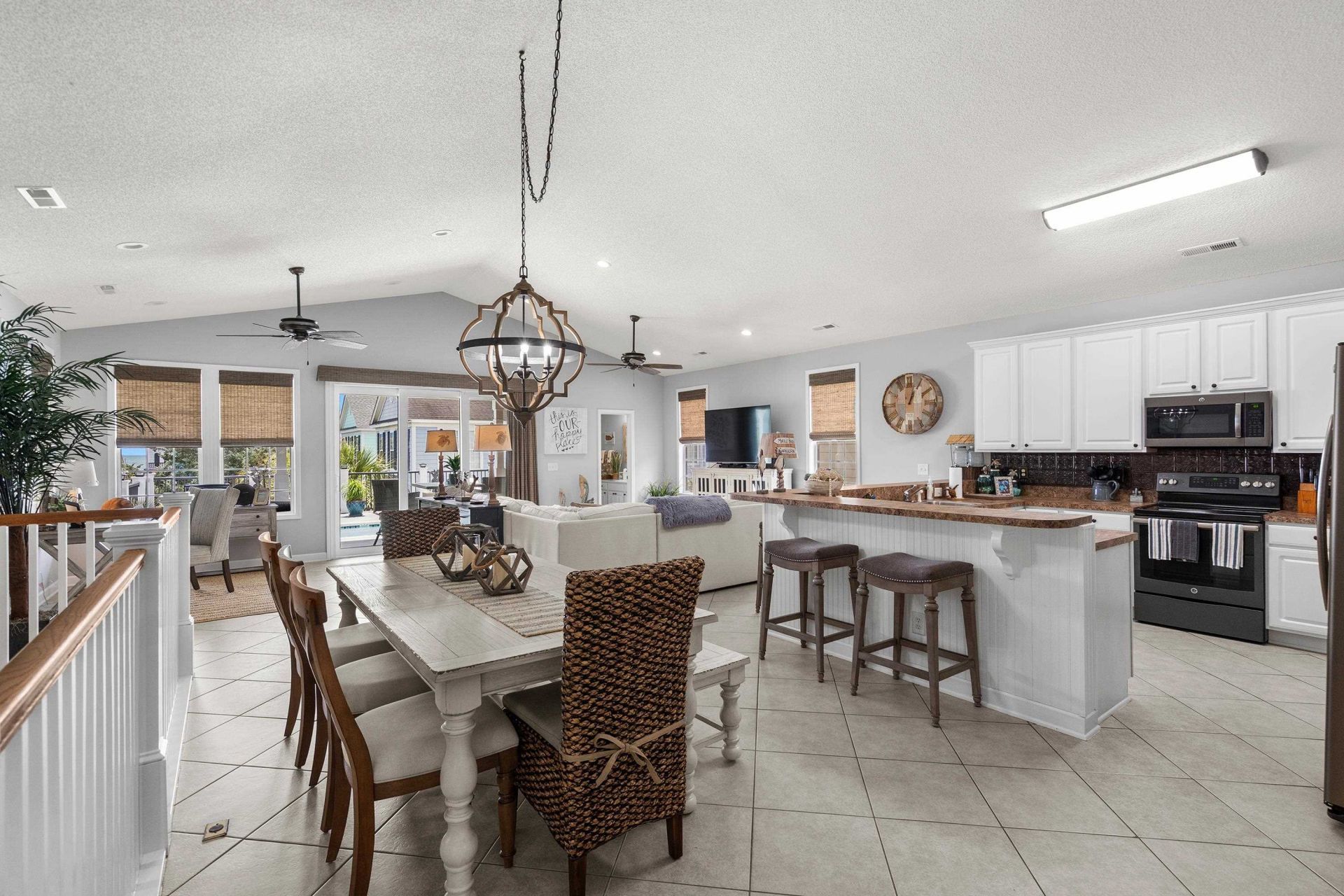 1617 N Dogwood Dr. N Photo 10