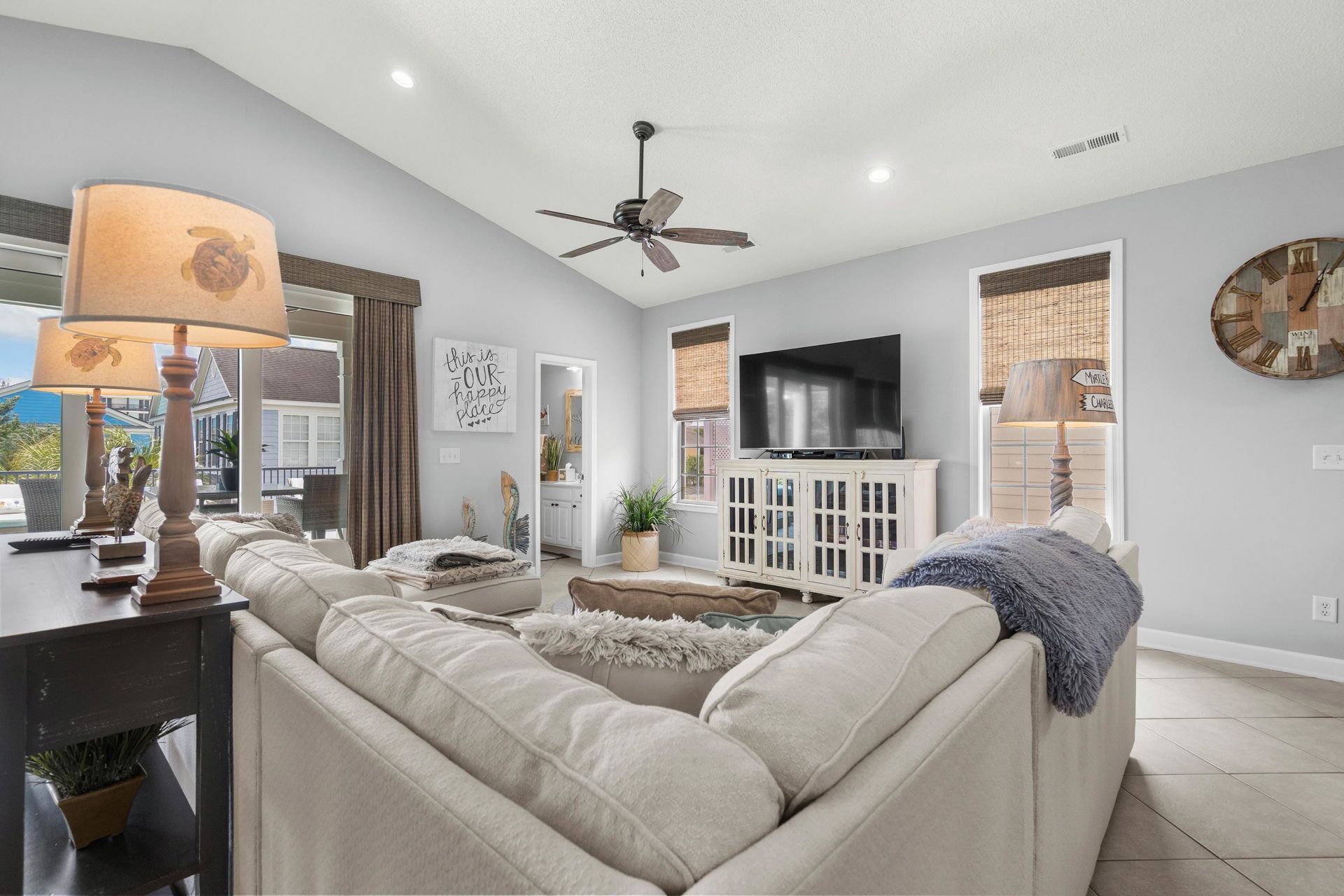 1617 N Dogwood Dr. N Photo 11