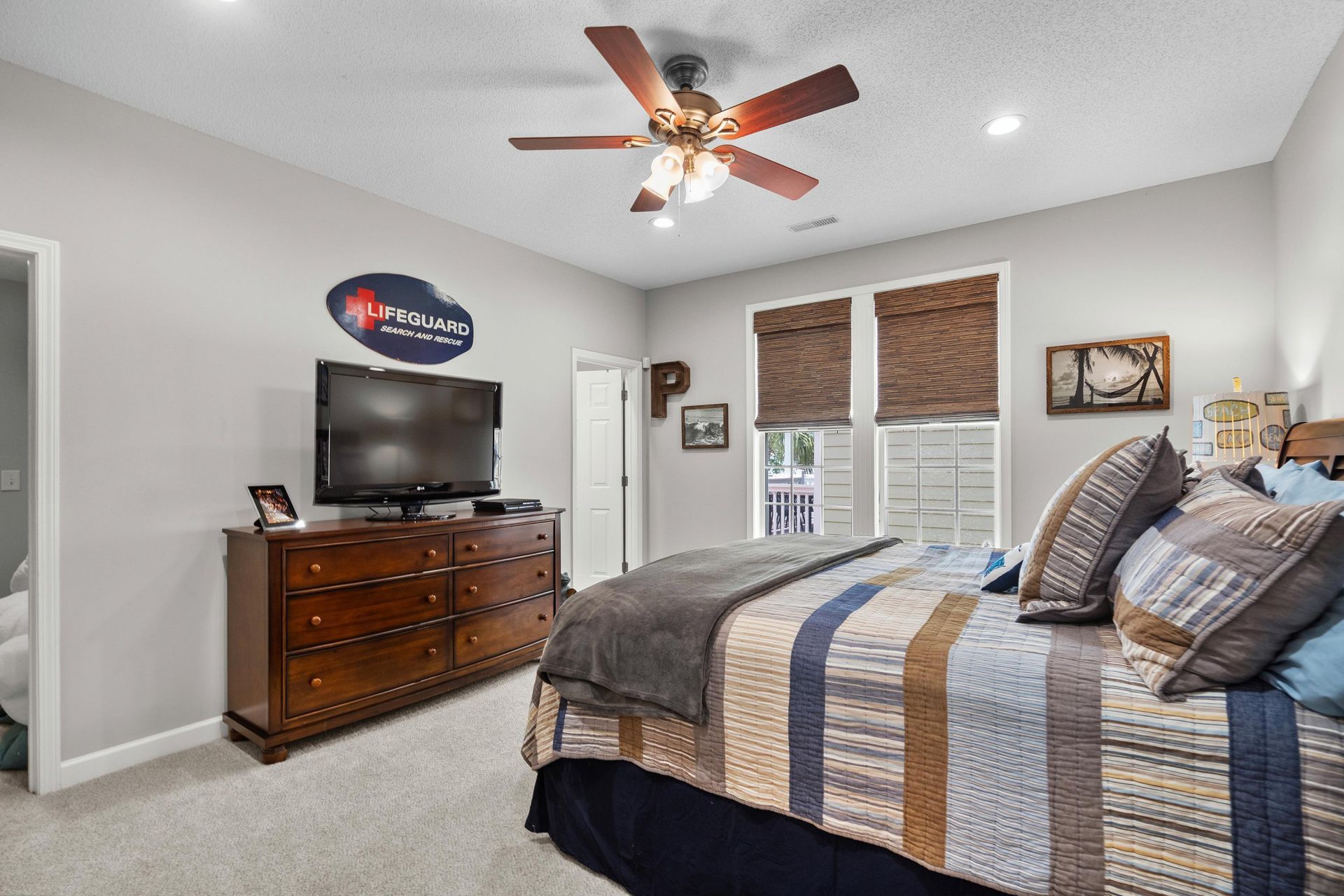 1617 N Dogwood Dr. N Photo 27