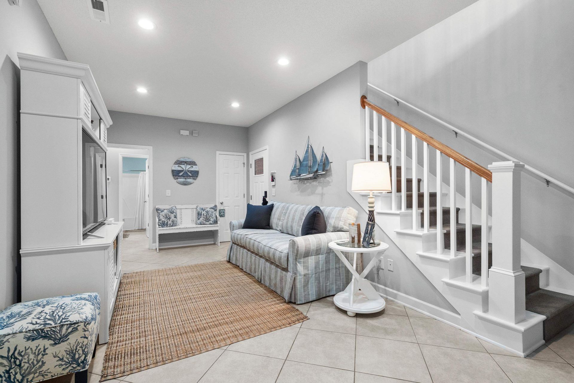 1617 N Dogwood Dr. N Photo 7