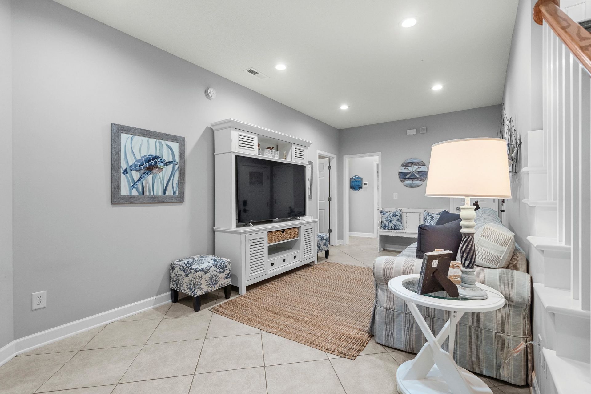 1617 N Dogwood Dr. N Photo 8