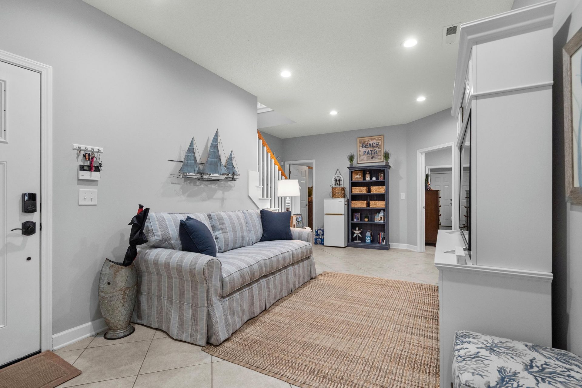 1617 N Dogwood Dr. N Photo 9