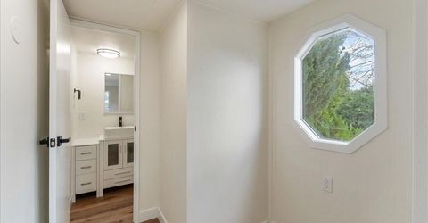 287 Aristocrat Way, Reno, NV 89506 Photo