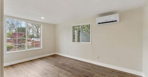 287 Aristocrat Way, Reno, NV 89506 Photo