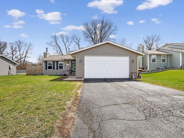 2683 Bluffside Drive , Rockford, IL 61109