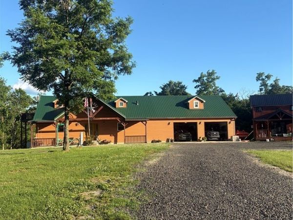 8902 N State Route 78, Caldwell, OH 43724