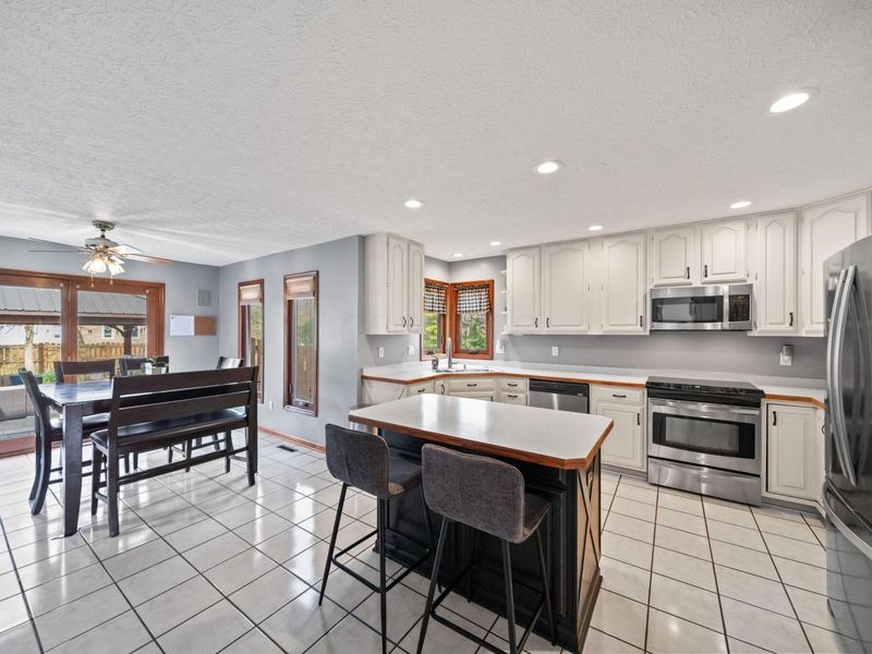 4581 Bent Creek Place, Grove City, OH 43123 Photo 4