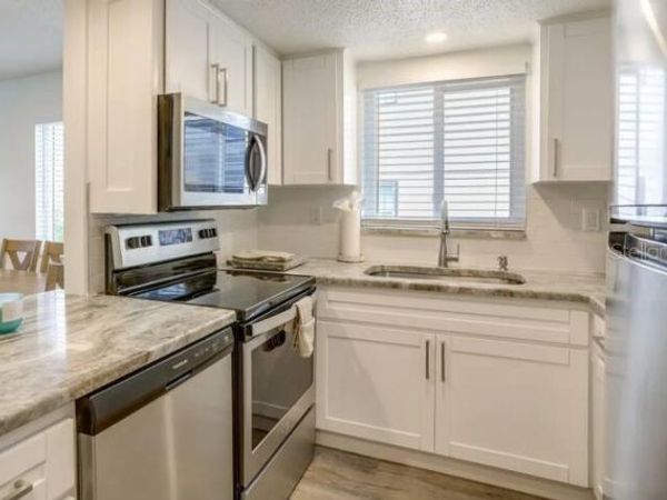 2110 GULF BOULEVARD, Unit 11, INDIAN ROCKS BEACH, FL 33785