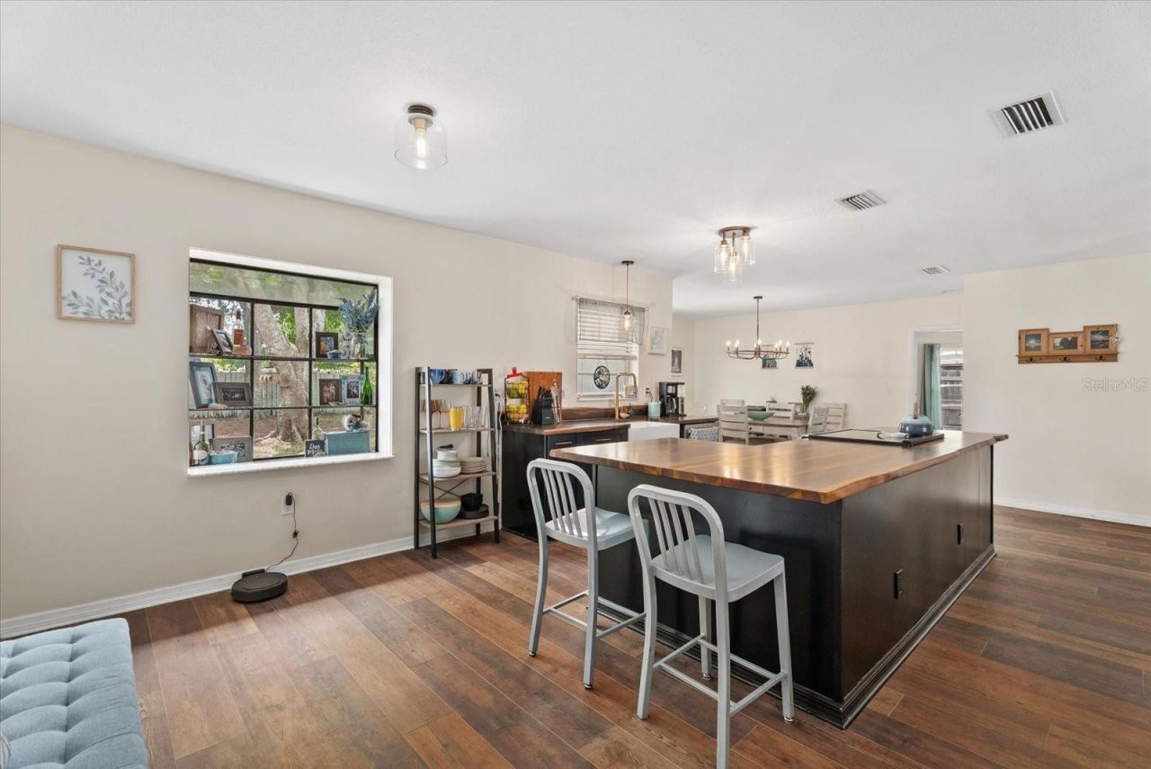 816 Queen Palm Lane , Sarasota, FL 34243 Photo