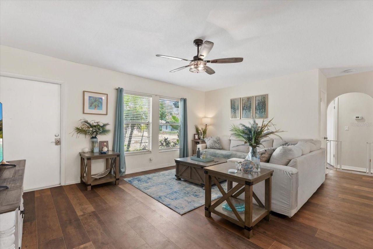 816 Queen Palm Lane , Sarasota, FL 34243 Photo