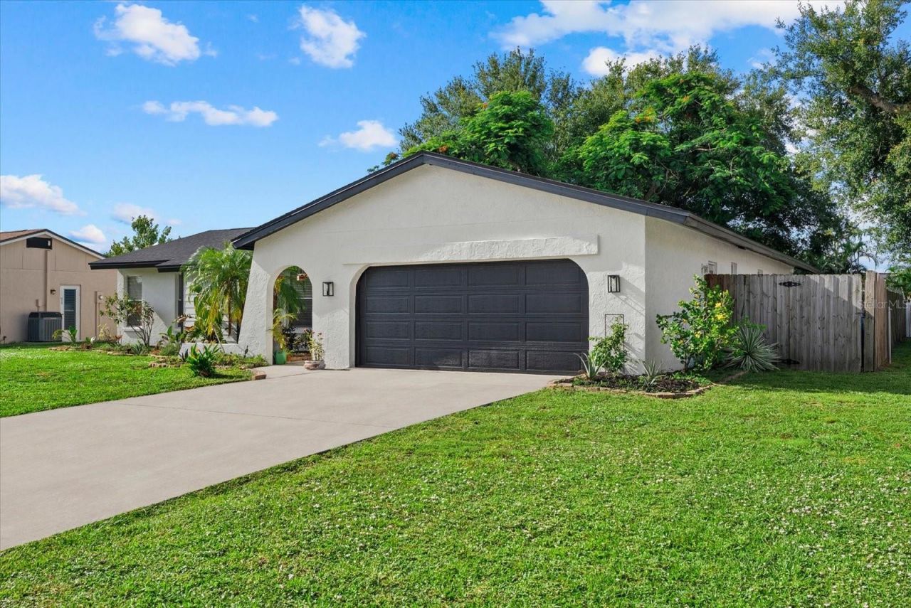 816 Queen Palm Lane , Sarasota, FL 34243 Photo