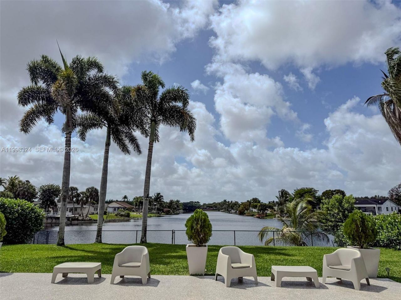 11820 NW 23rd St, Pembroke Pines, FL 33026 Photo