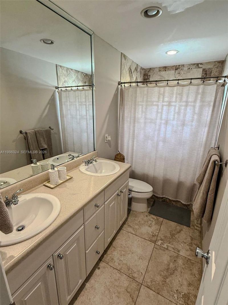 11820 NW 23rd St, Pembroke Pines, FL 33026 Photo