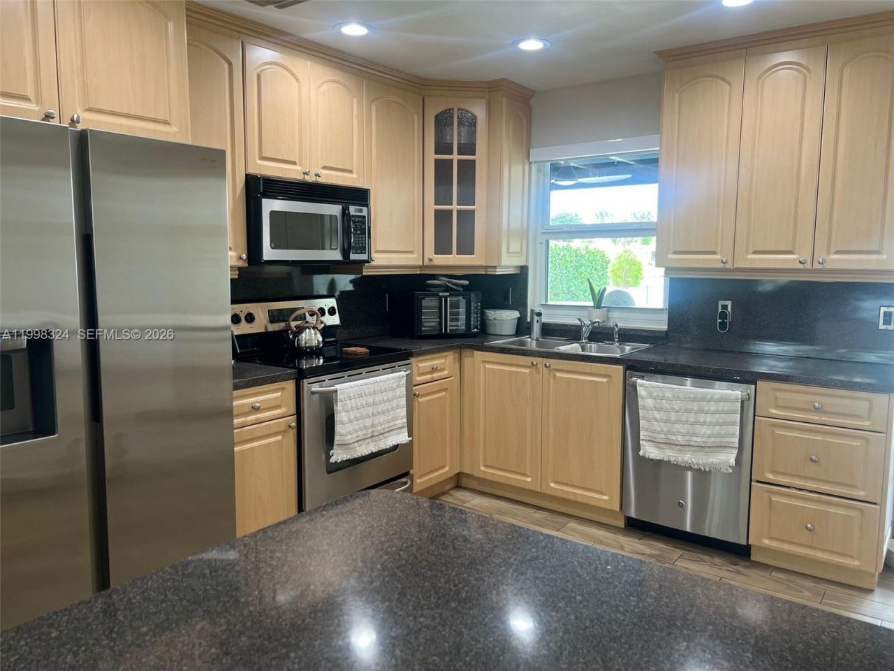 11820 NW 23rd St, Pembroke Pines, FL 33026 Photo