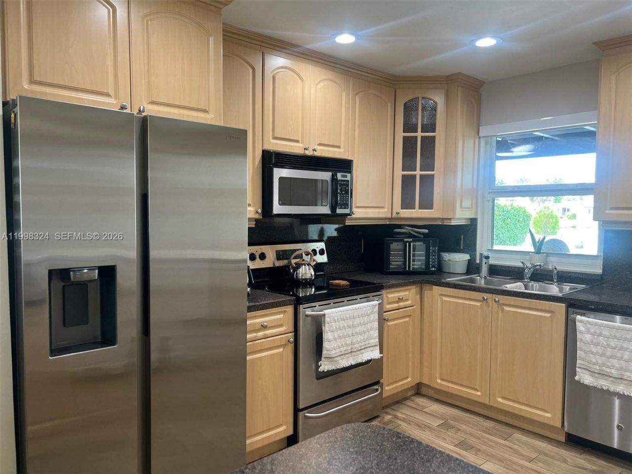 11820 NW 23rd St, Pembroke Pines, FL 33026 Photo
