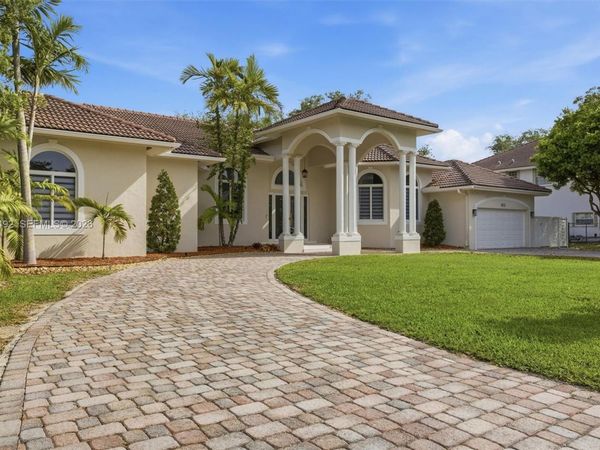 9717 SW 94th Ter , Miami, FL 33176