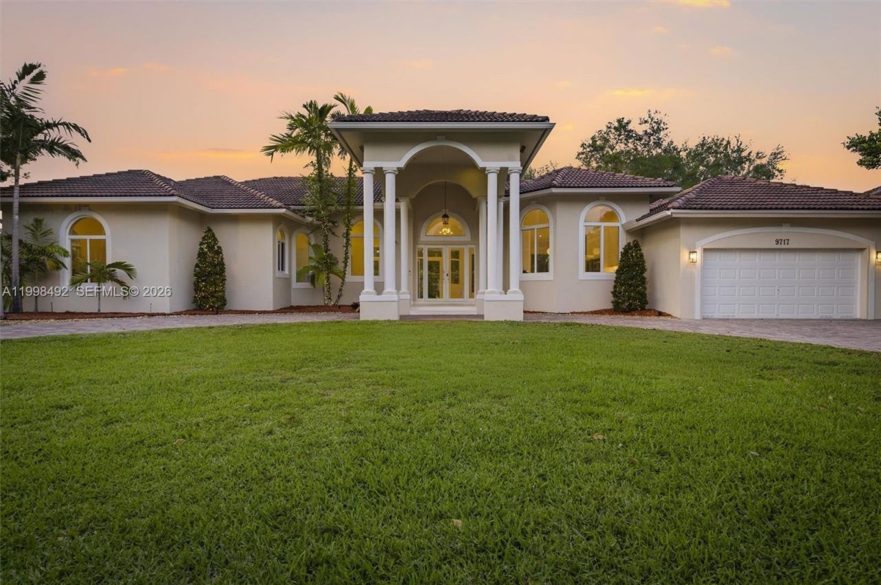 9717 SW 94th Ter , Miami, FL 33176 Photo