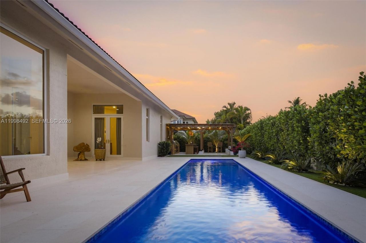 9717 SW 94th Ter , Miami, FL 33176 Photo