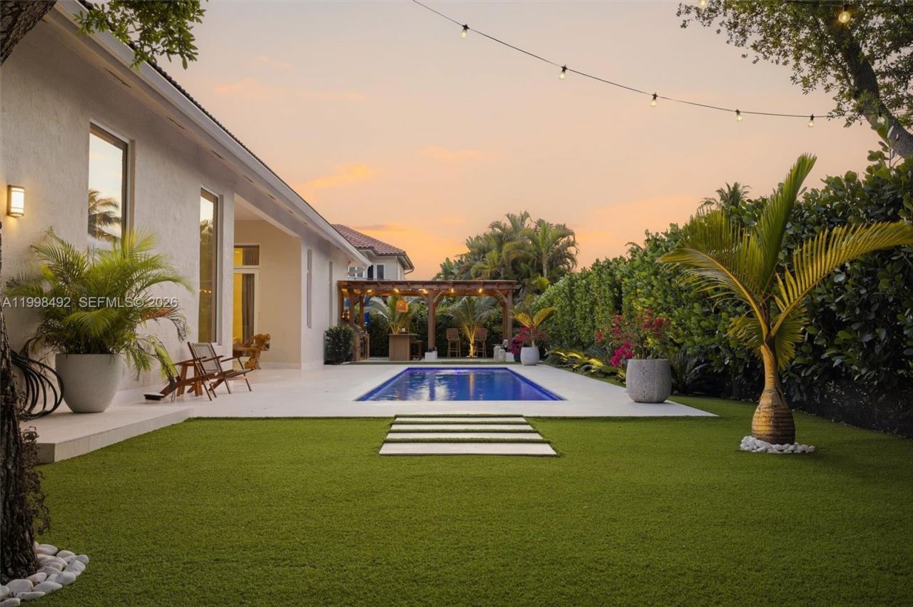 9717 SW 94th Ter , Miami, FL 33176 Photo