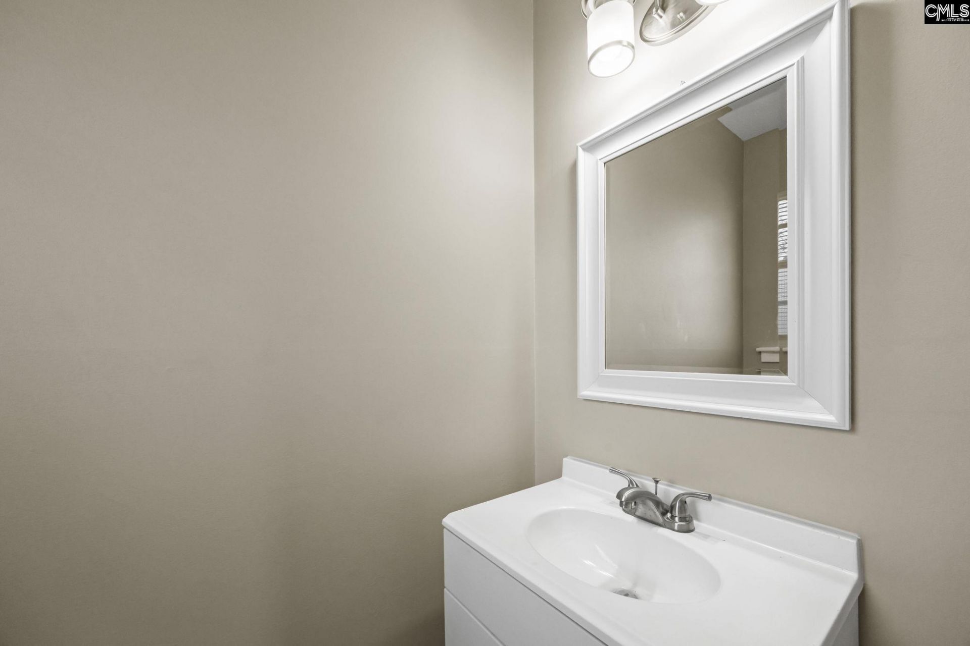 219 Dixon Drive Photo 11