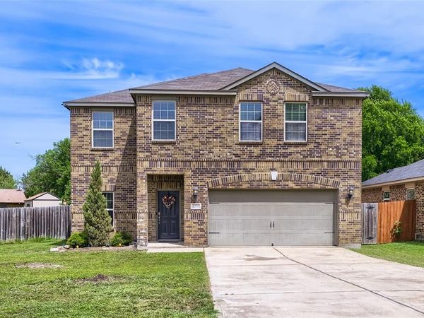 1200 Oak Creek Drive, Hutchins, TX 75141